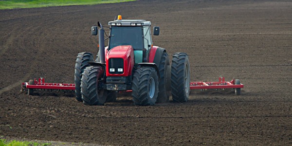 Meglio zappatrice per trattore a cingoli o con rullo?